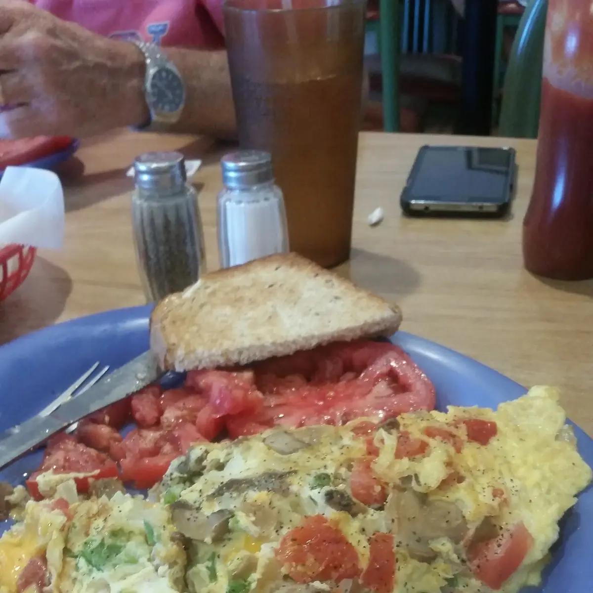 Vegetable Omelet with Tomato Slices