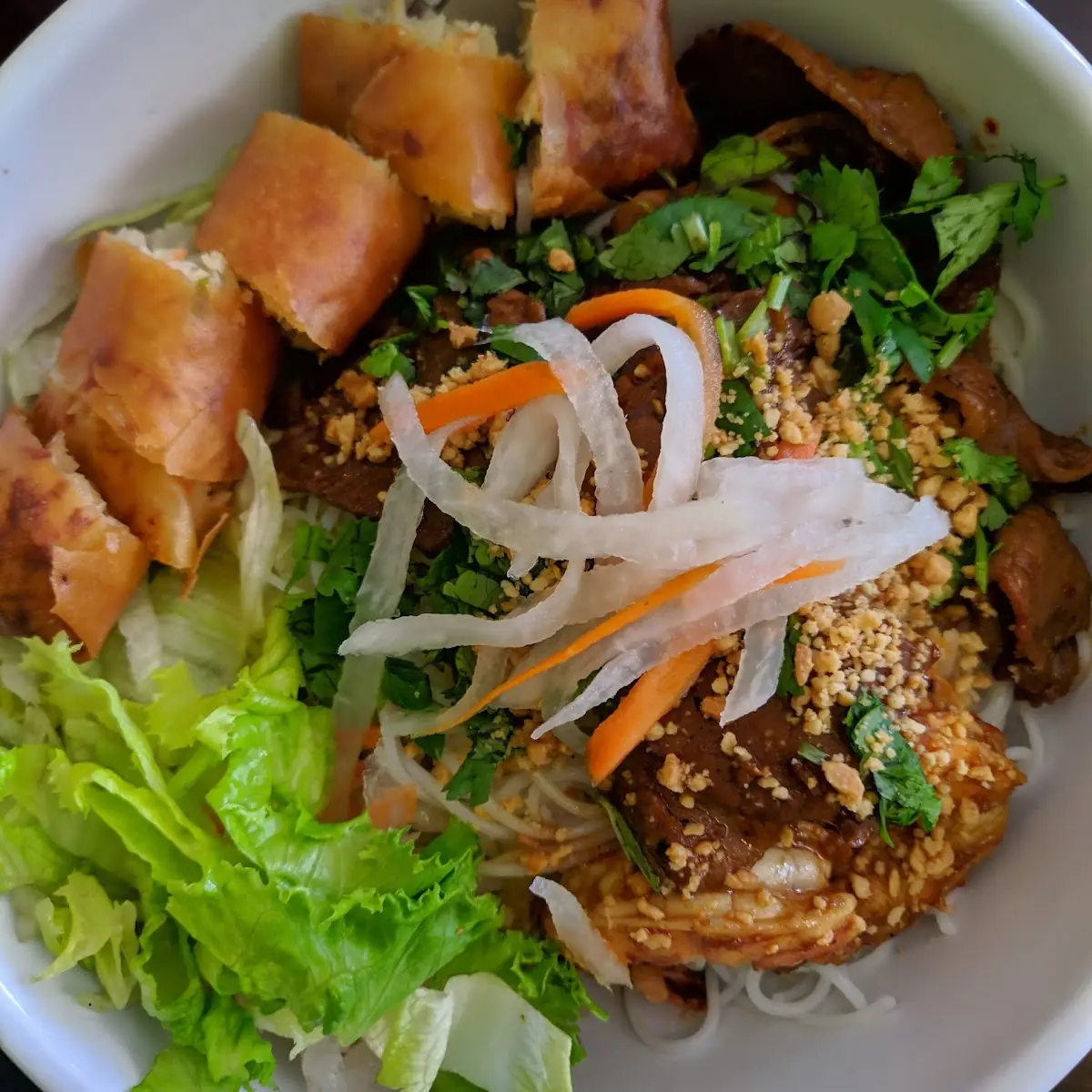 Bún Mì Căn Chả Giò Chay