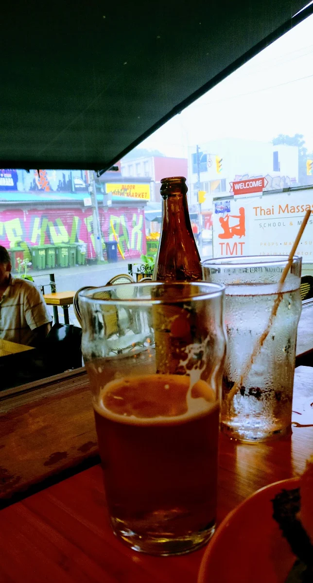 Beer, Pour Boy - Manning