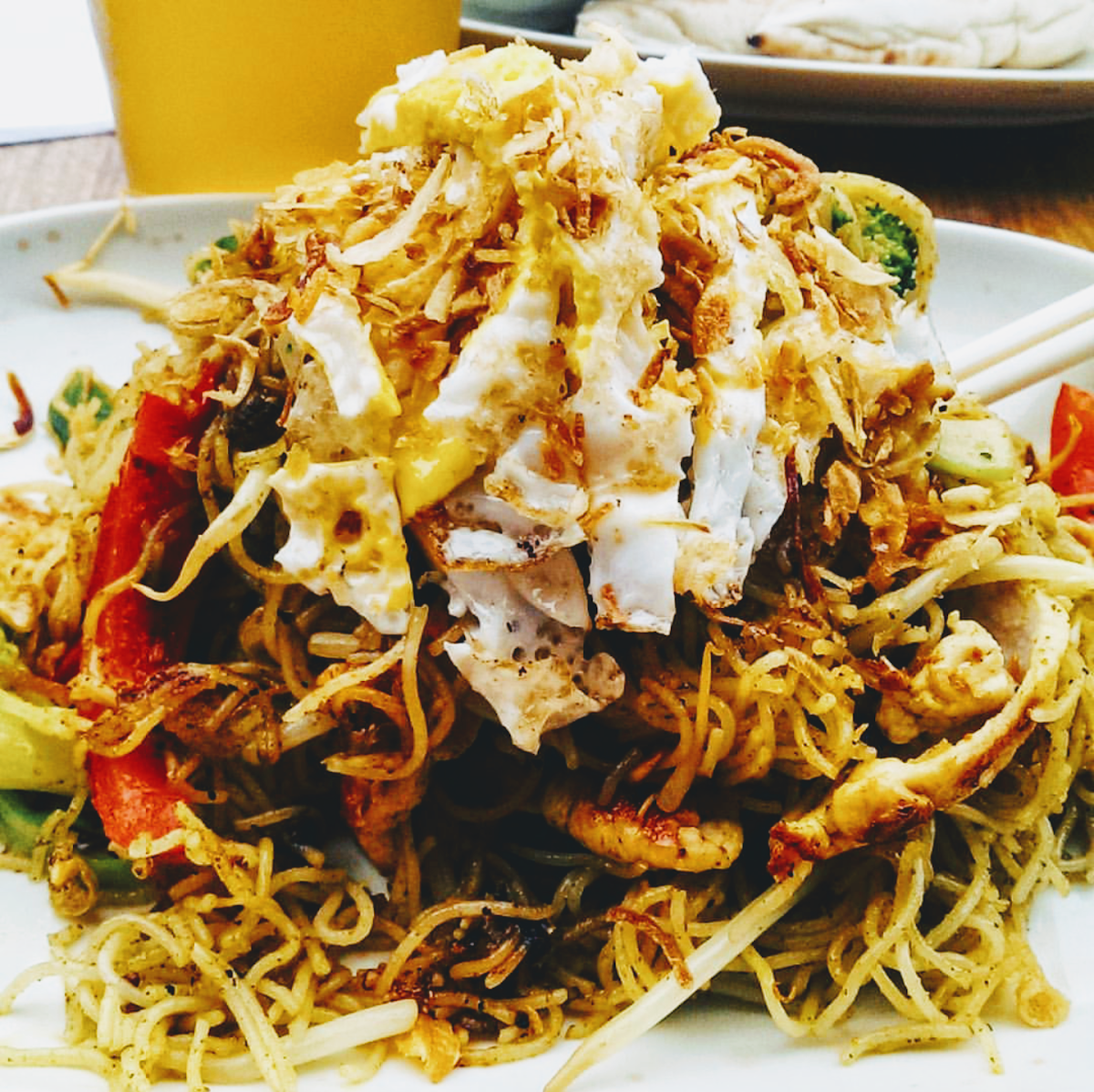 Singapore Noodles, Pour Boy - Manning