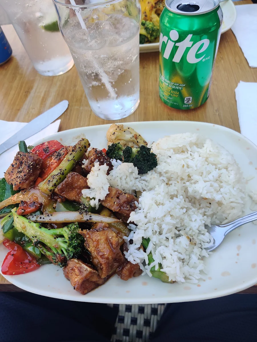 Veggie Stir-Fry, Pour Boy - Manning