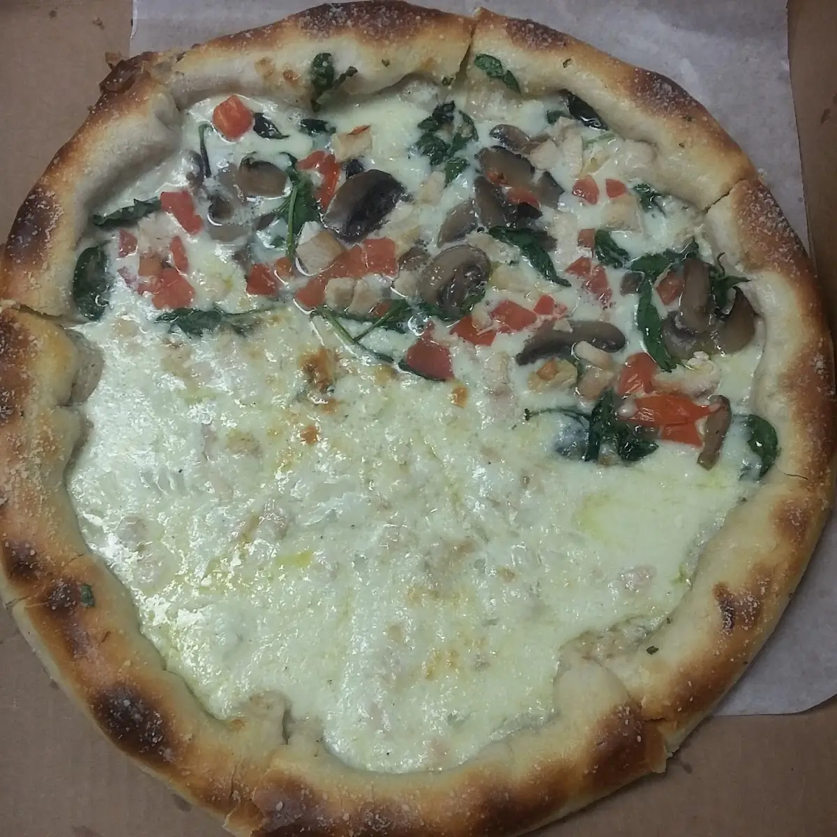 Half Double Cheese Half Mushroom Spinach Pizza