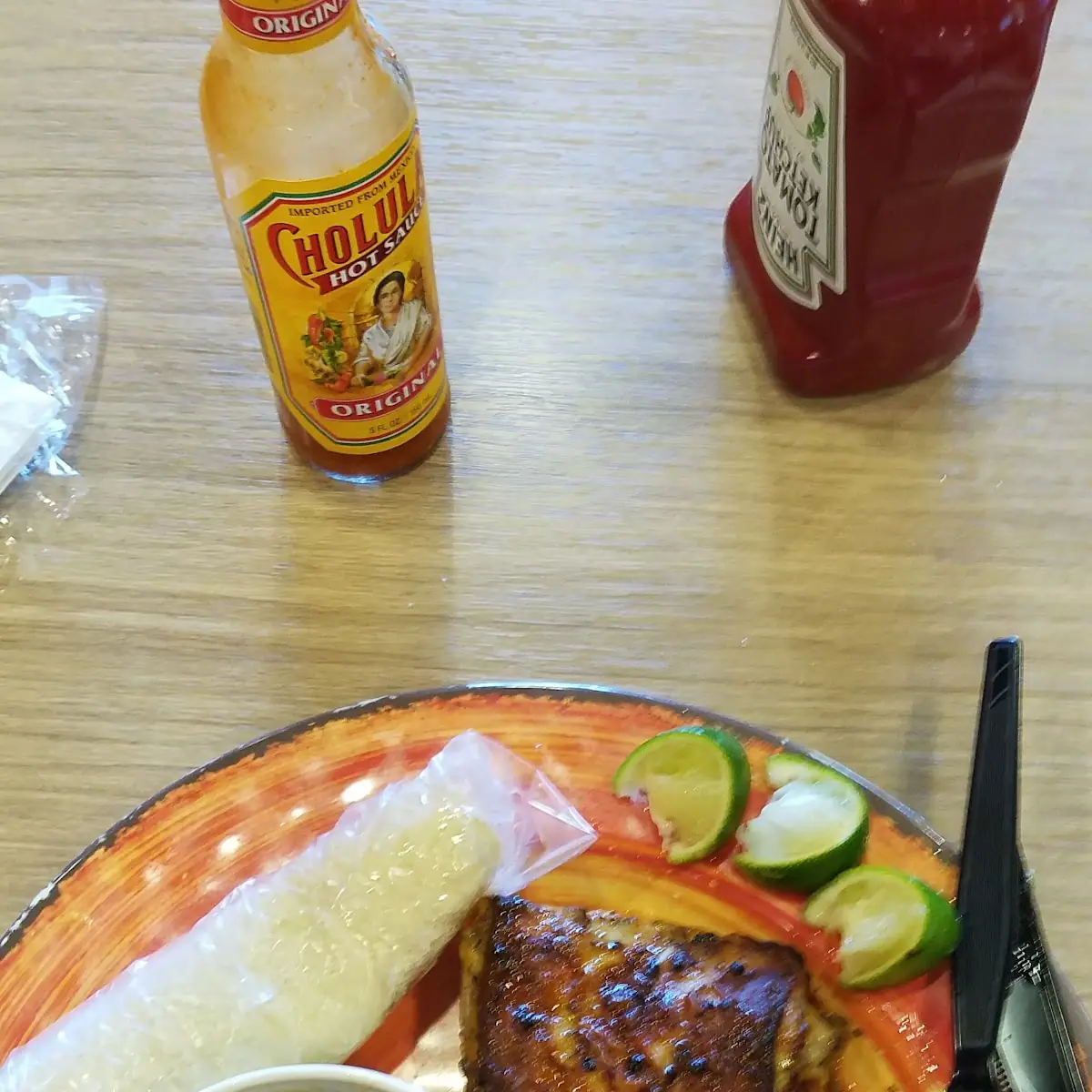 Pollo Asado Con Ensalada de Mais