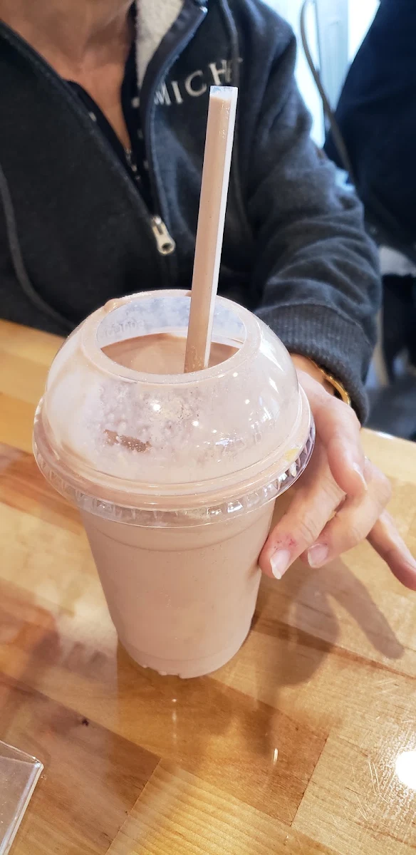 Chocolate Peanut Butter Malt