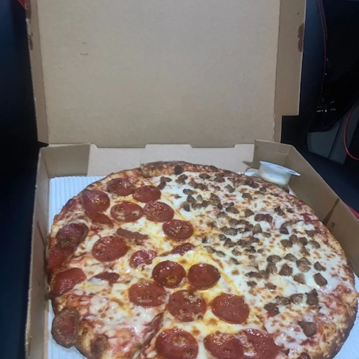 Hand Tossed Pepperoni Pizza