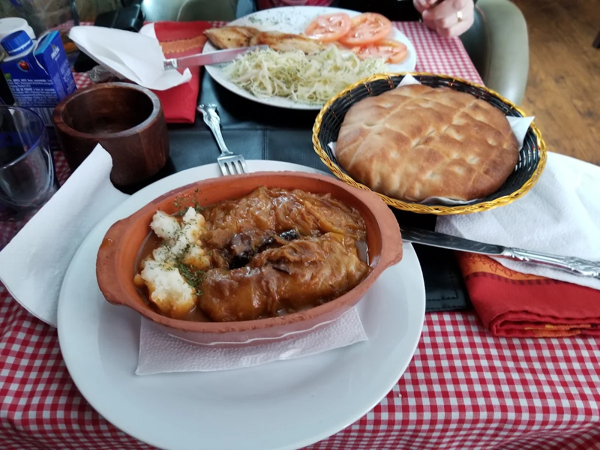 Sarma, Jasna's European Meat & Deli