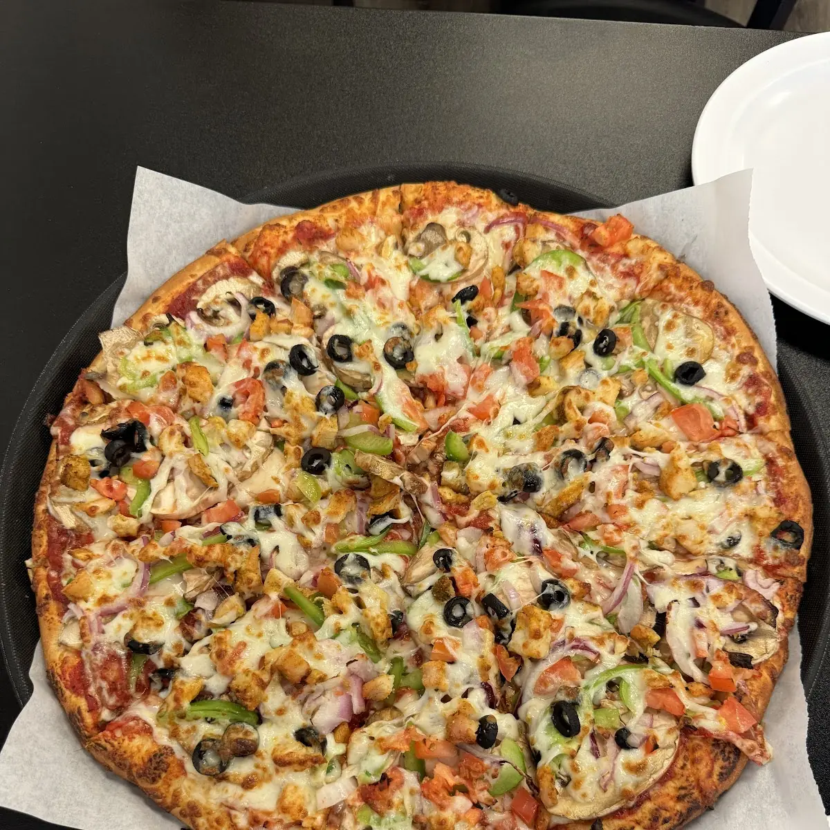 Chicken Pizza with Garlic Sauce