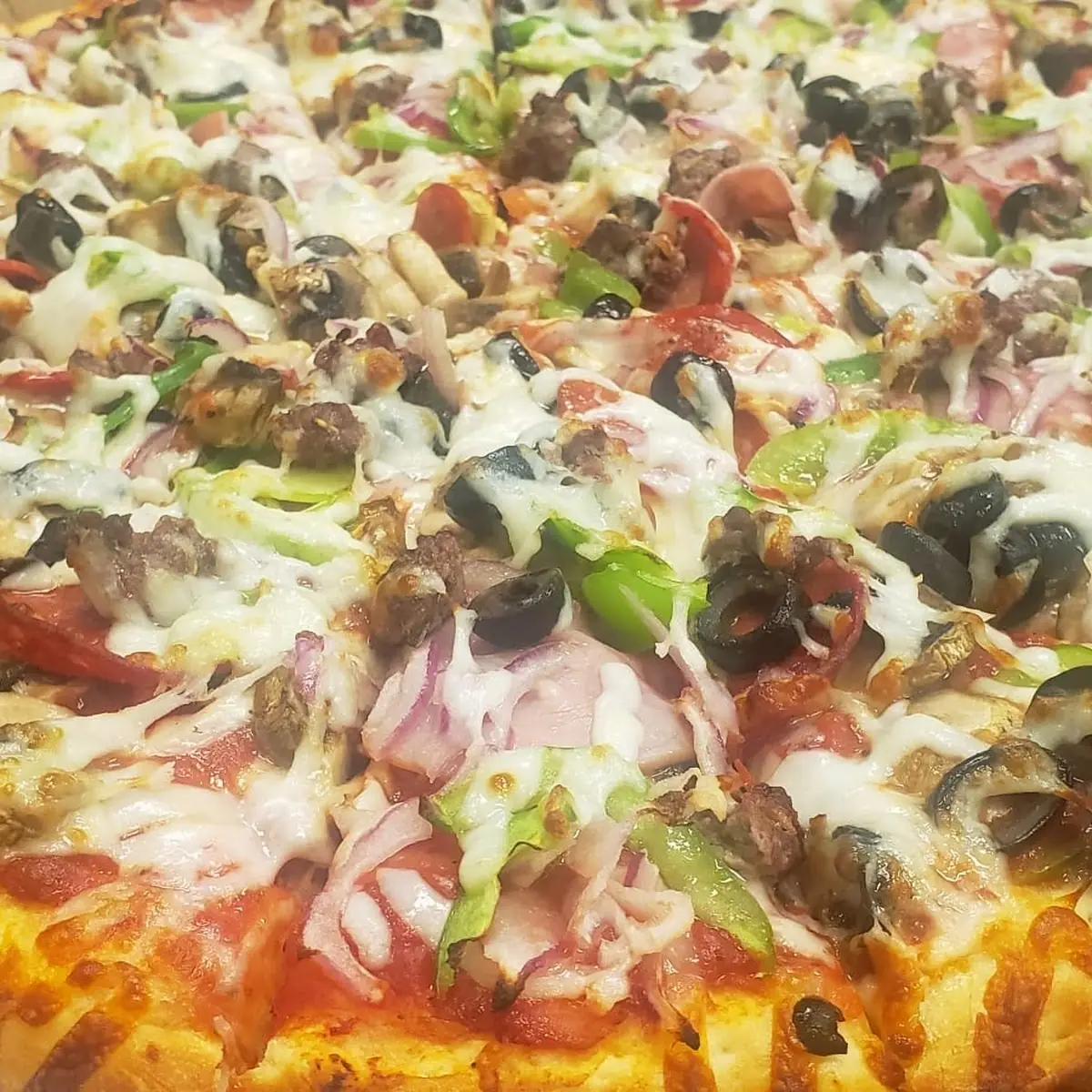 Chicken Supreme Pizza