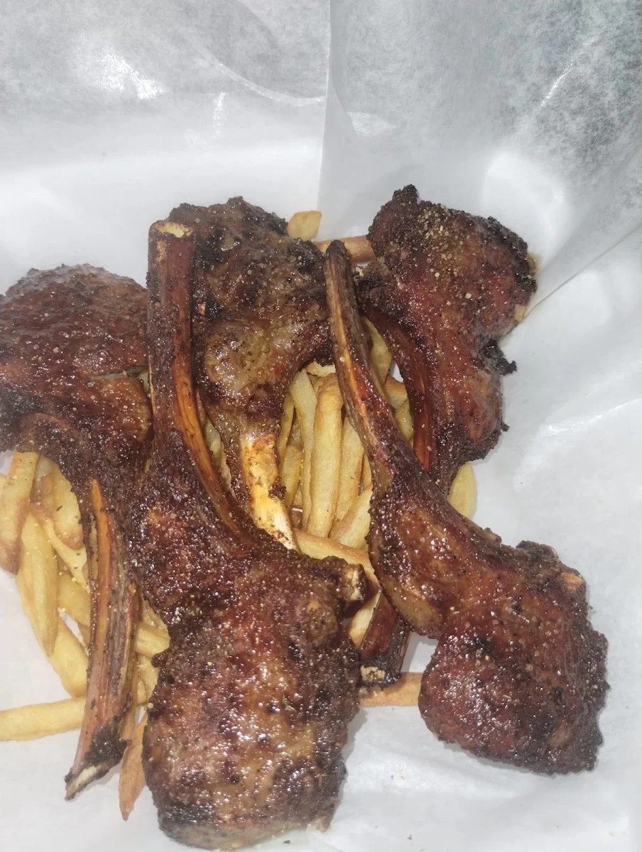 Lamb Chops with Fries