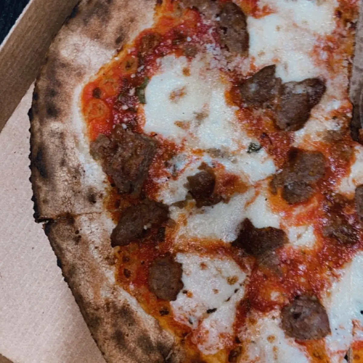 Porco E Funghi Pizza