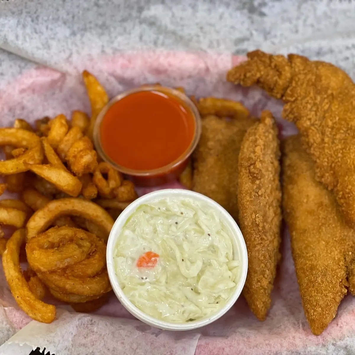 Cocktail Shrimp Basket with Sauce