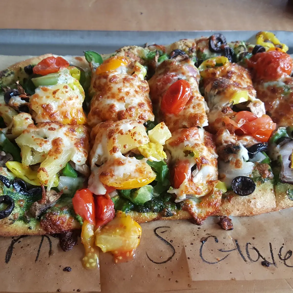 Cajun Shrimp & Sausage Pizza Slim