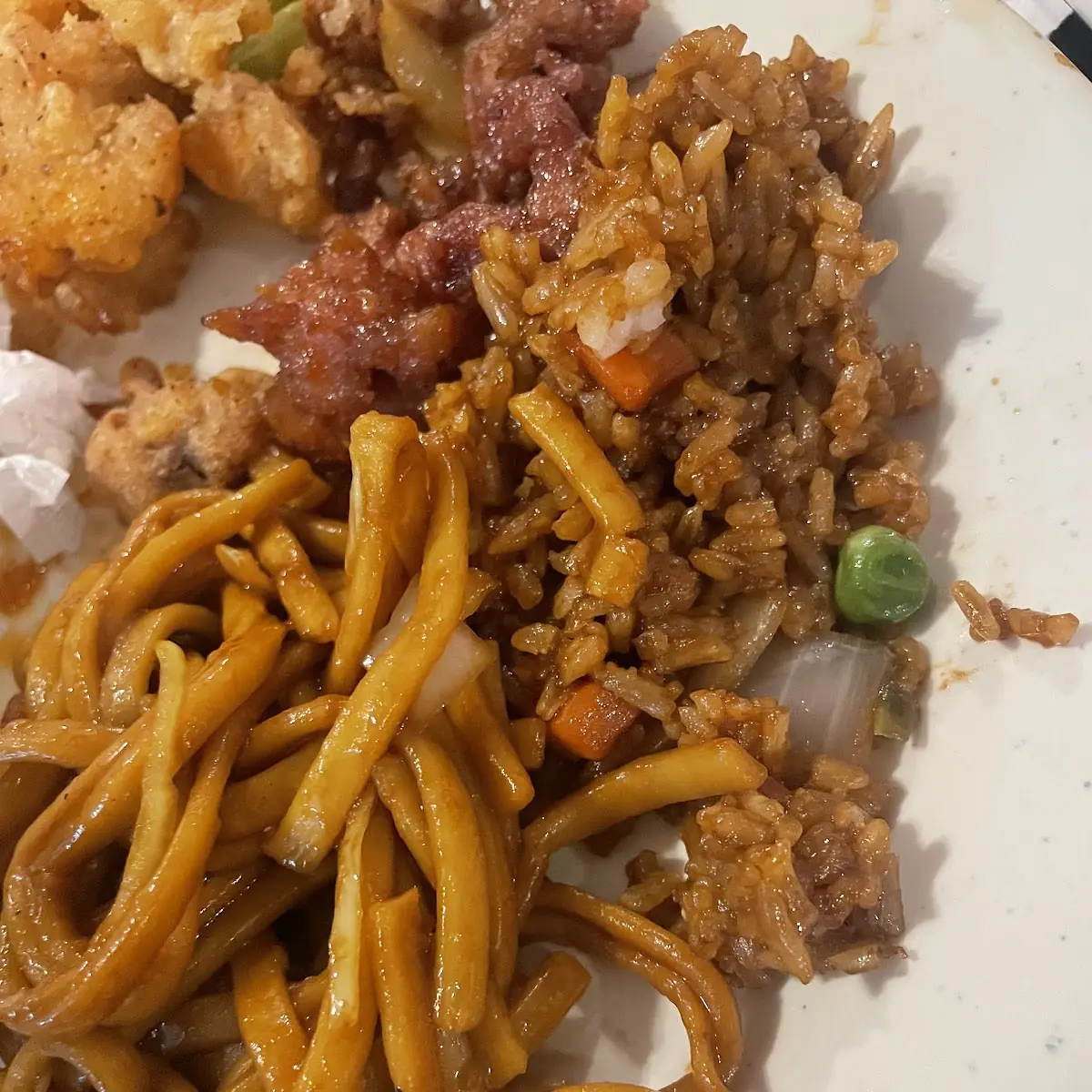 Steamed Rice Lo Mein Noodles