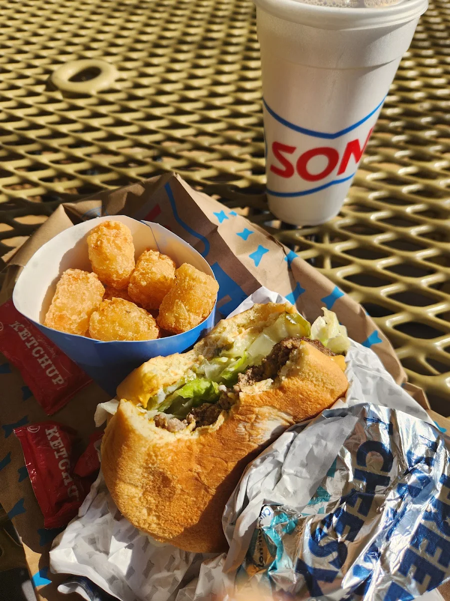 Cheeseburger Combo