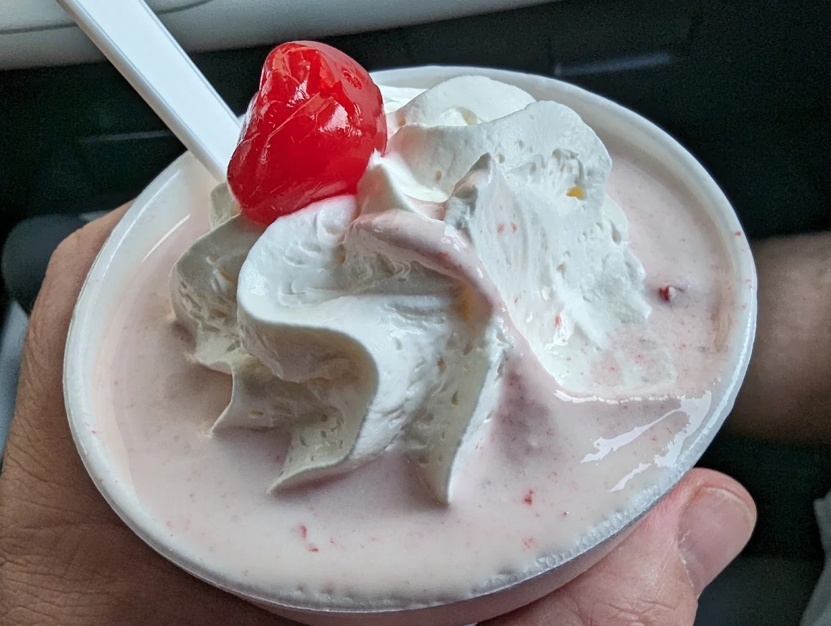 Small Strawberry Shake