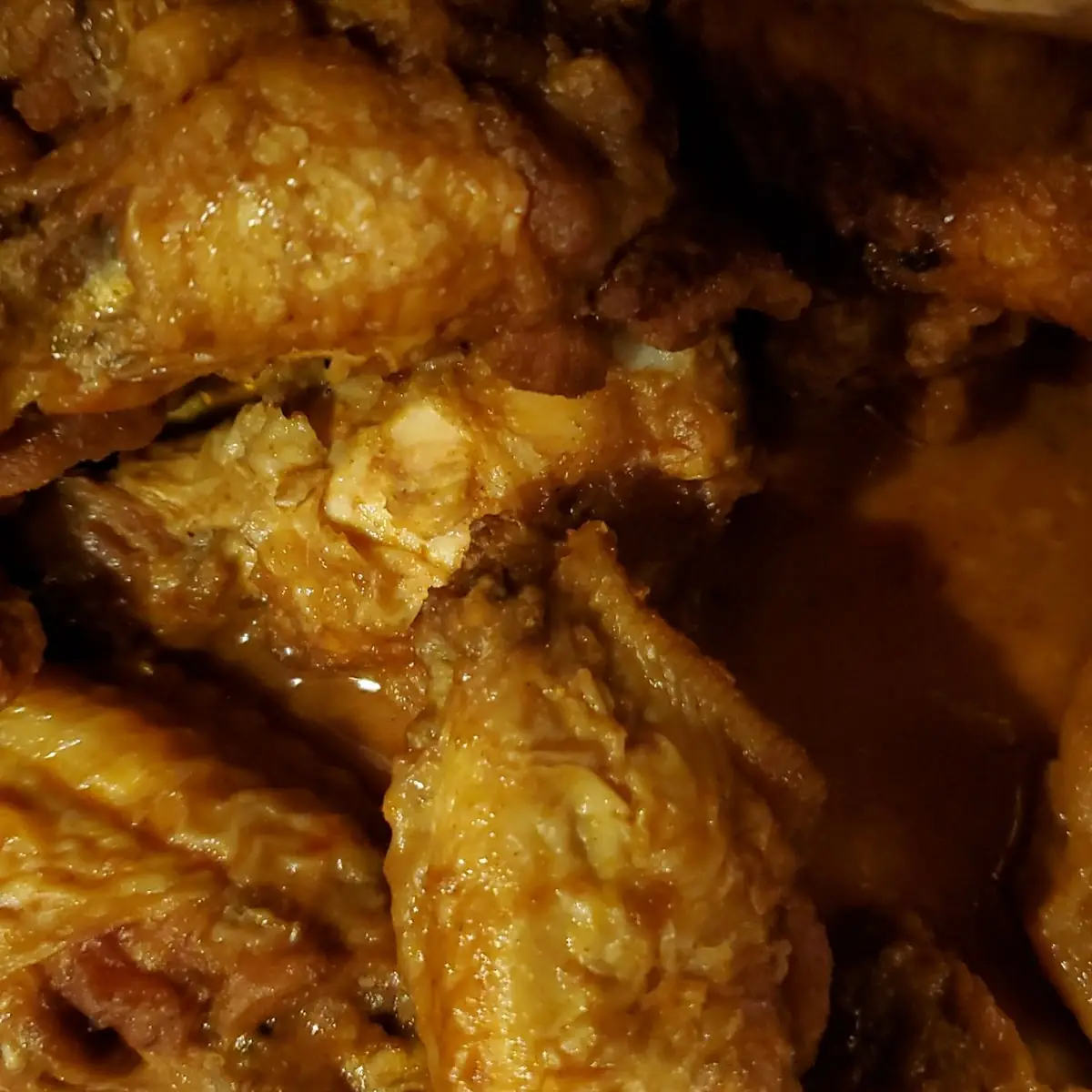 6 Bone in Wings with Fries