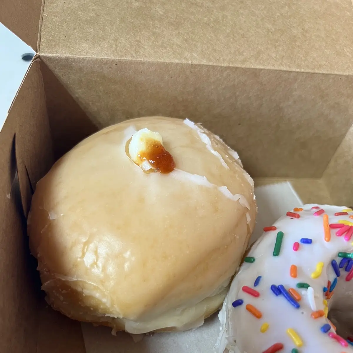 Donut Guayaba Y Queso Crema