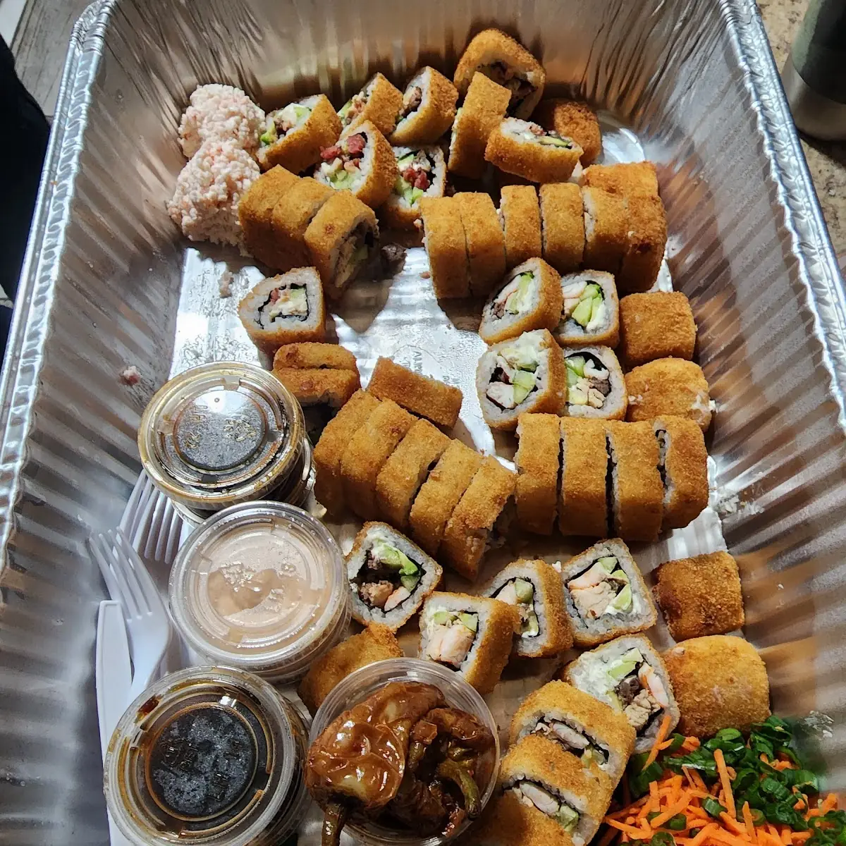 Cielo Mar Y Tierra Sushi Deluxe
