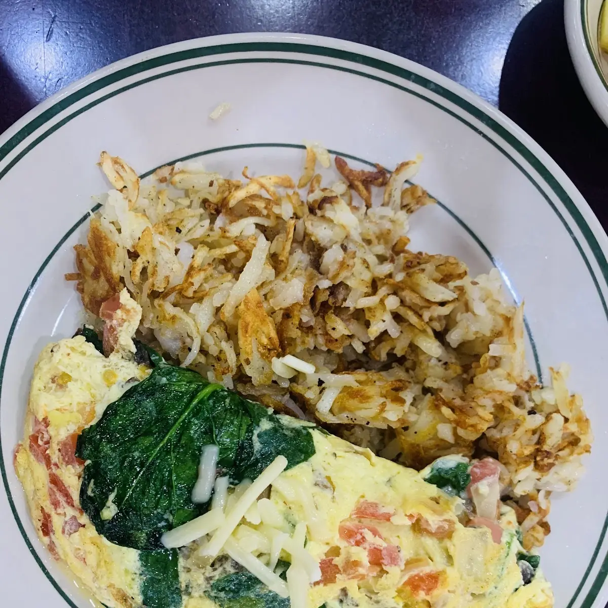 Veggie Omelet and Hash Browns