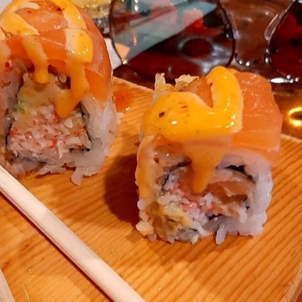 Spicy Salmon Mania Roll