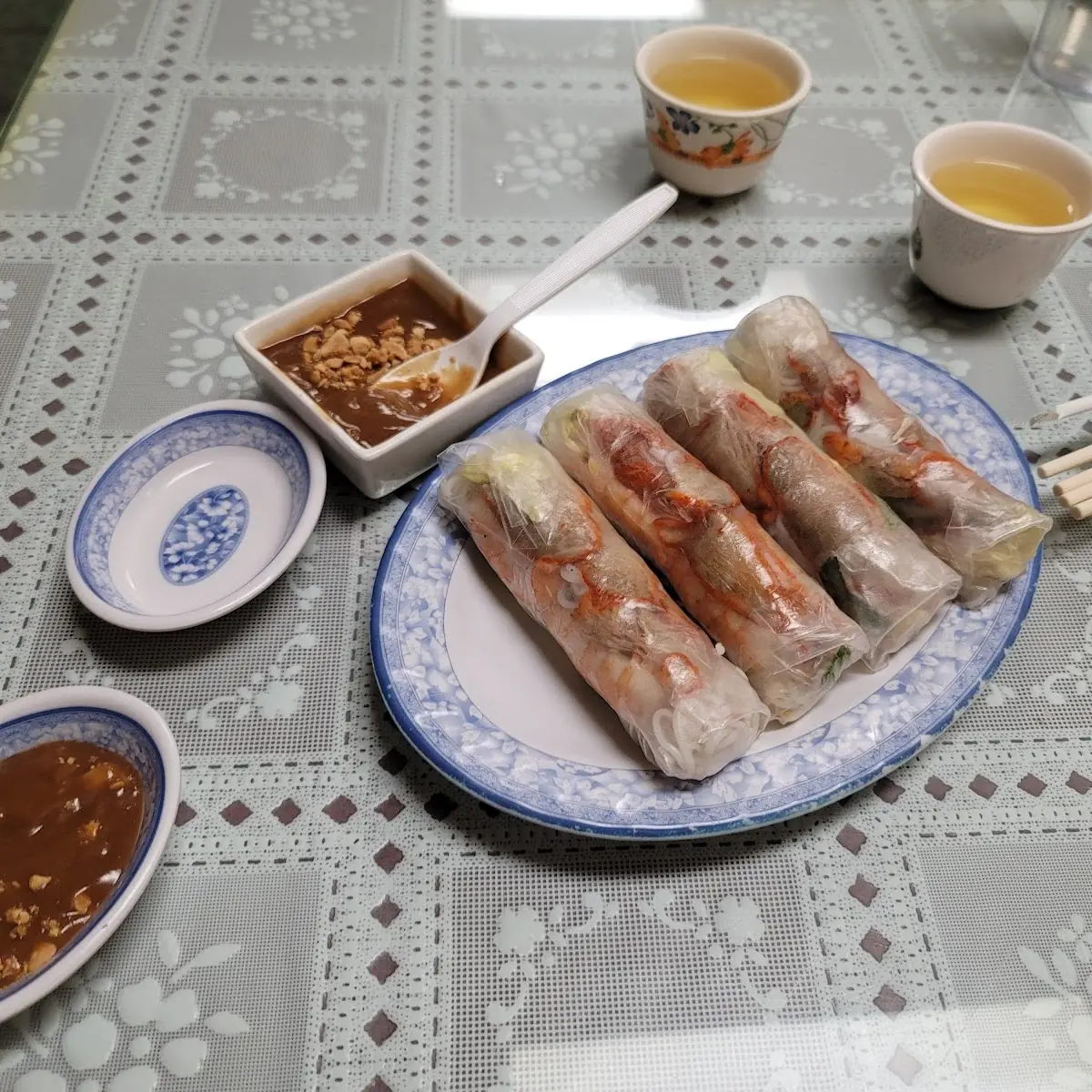 Vietnamese Fresh Spring Rolls with Only Beef