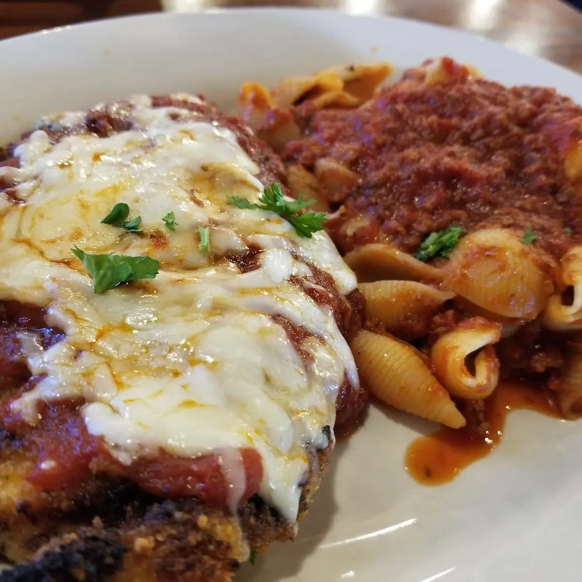Chicken Parmigiano w Side & Salad