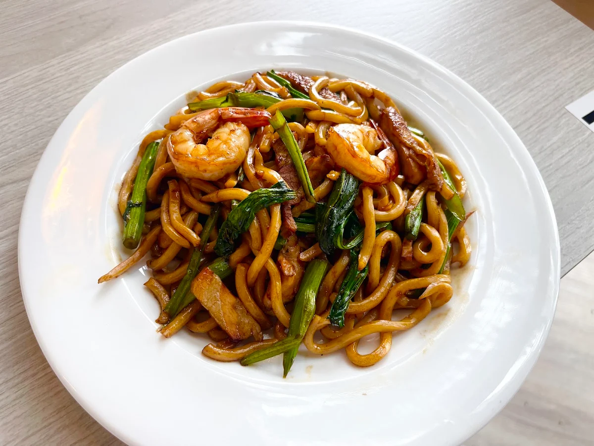 Shrimp Udon Noodle Stir-Fried
