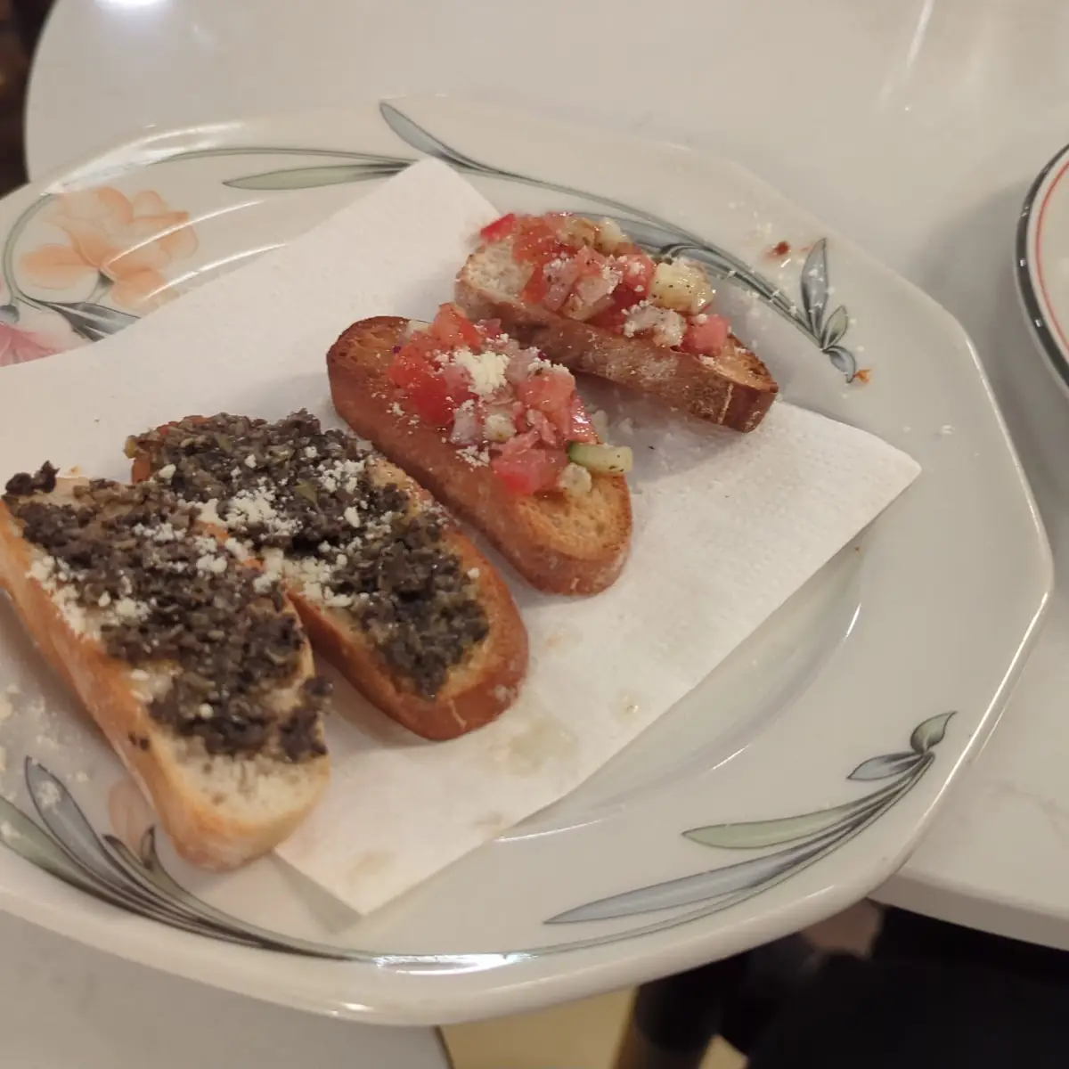 Complimentary Bruschetta and Olive Tapanade, Arturo Ristorante