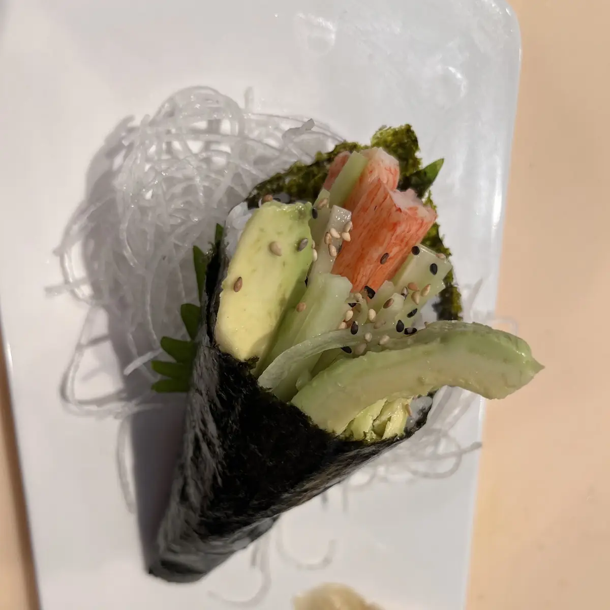20. Slamming Salmon Roll (8 Pcs)