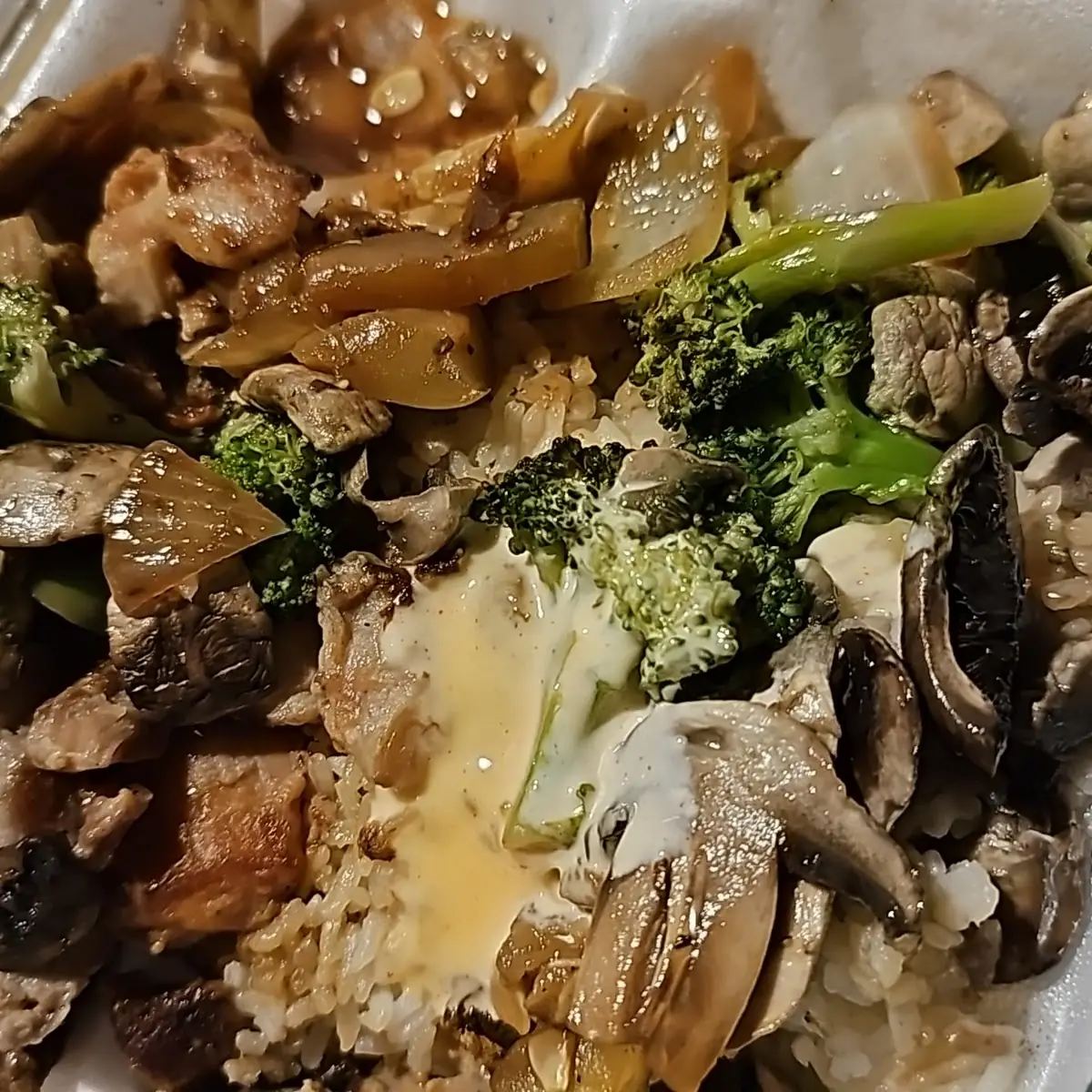 Chicken Broccoli and Mushrooms