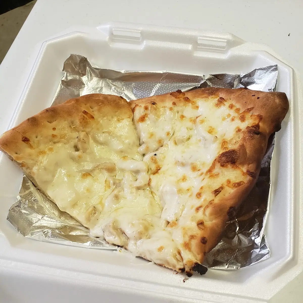 Afredo Chicken Thin Crust Pizza