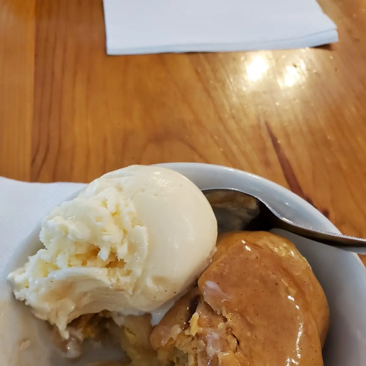 Apple Turnover Dumpling with Van Ice Cream