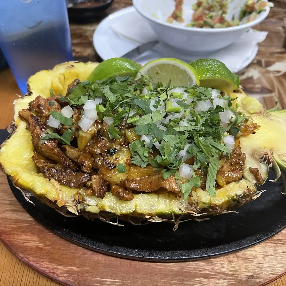 Piña Rellena Pastor