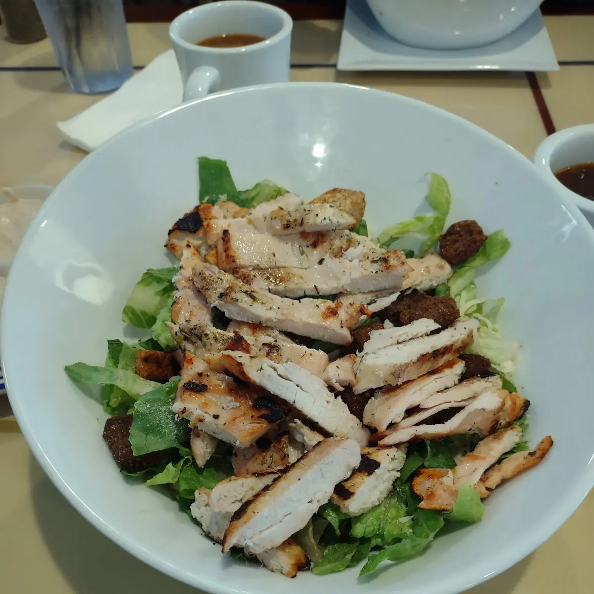 Grilled Chicken & Goat Cheese Salad