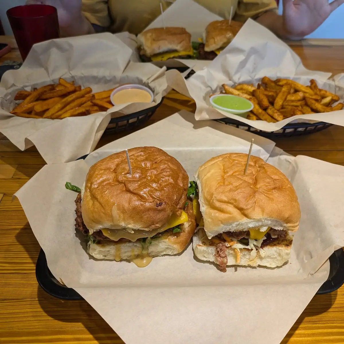 Best Nest & BBQ Jackfruit Burger