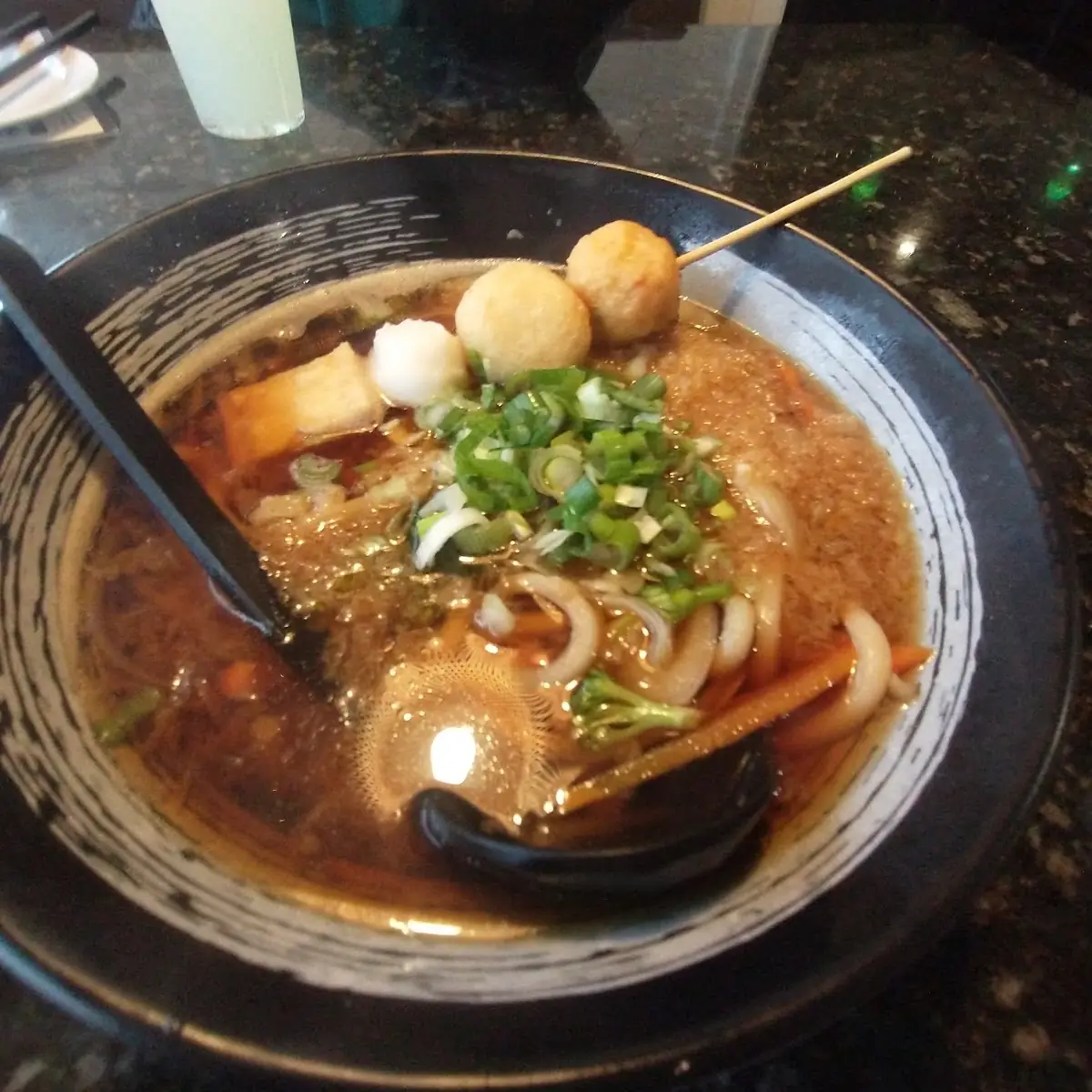 Udon Soup w Fish Cakes