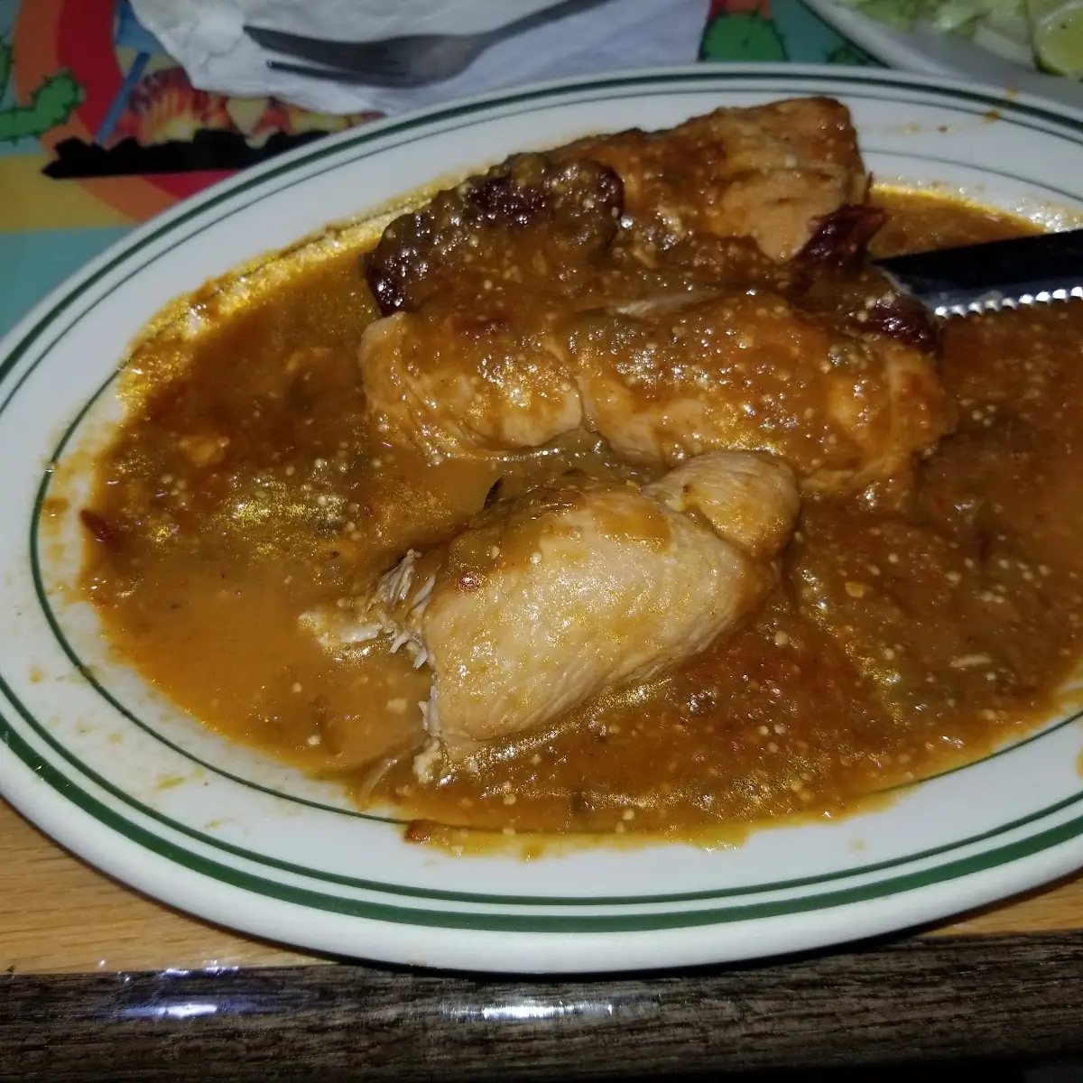 Pechuga Rellena En Salsa De Chipotle