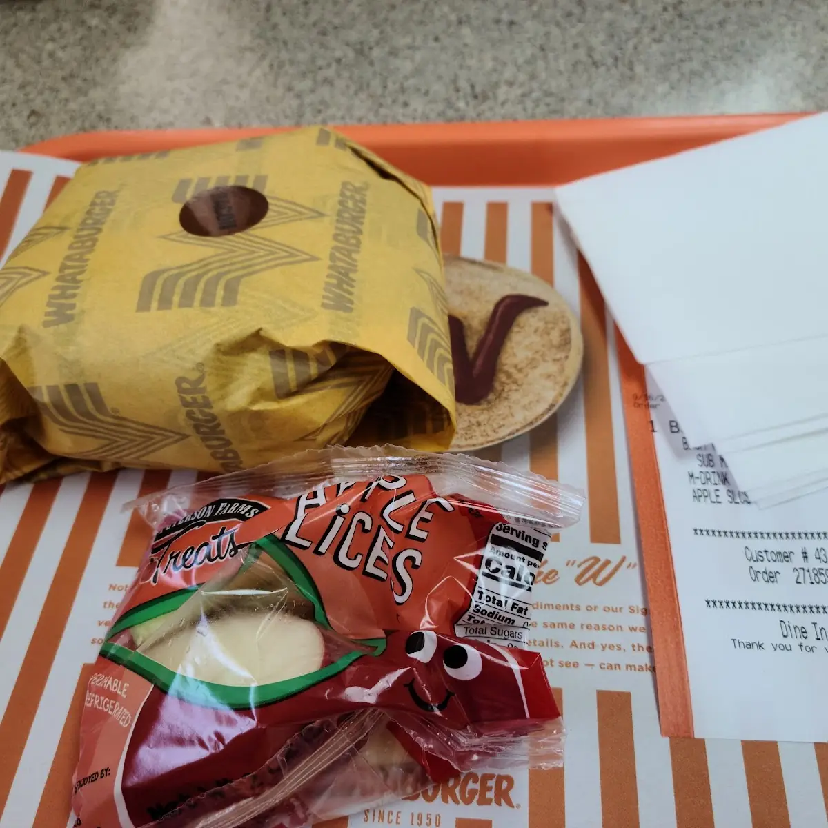 Single Bacon Cheeseburger with Apple Slices