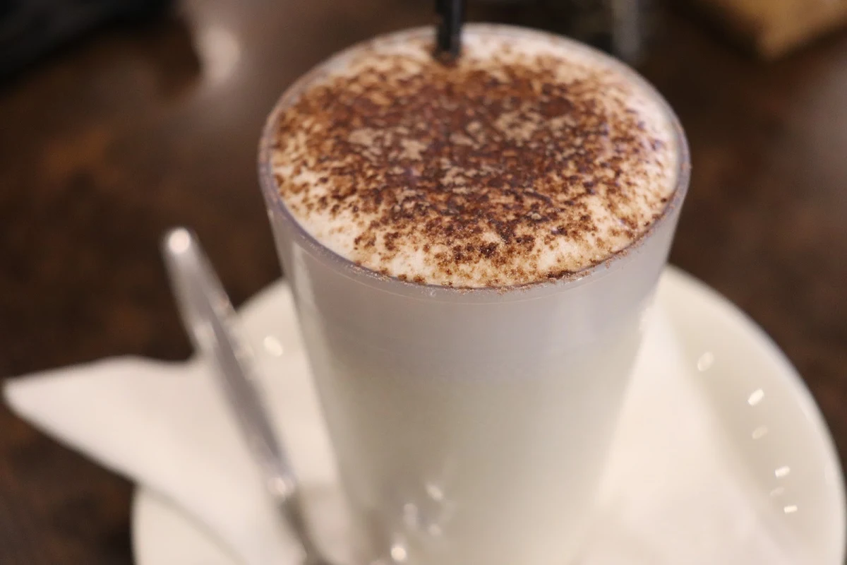 Highlights, Café Ambra