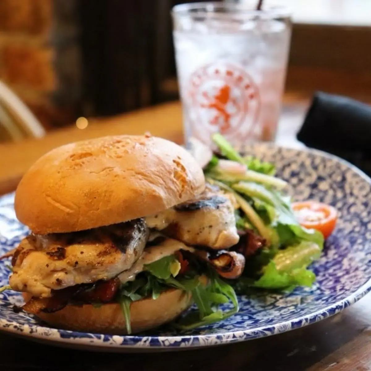 Hollander Turkey Burger