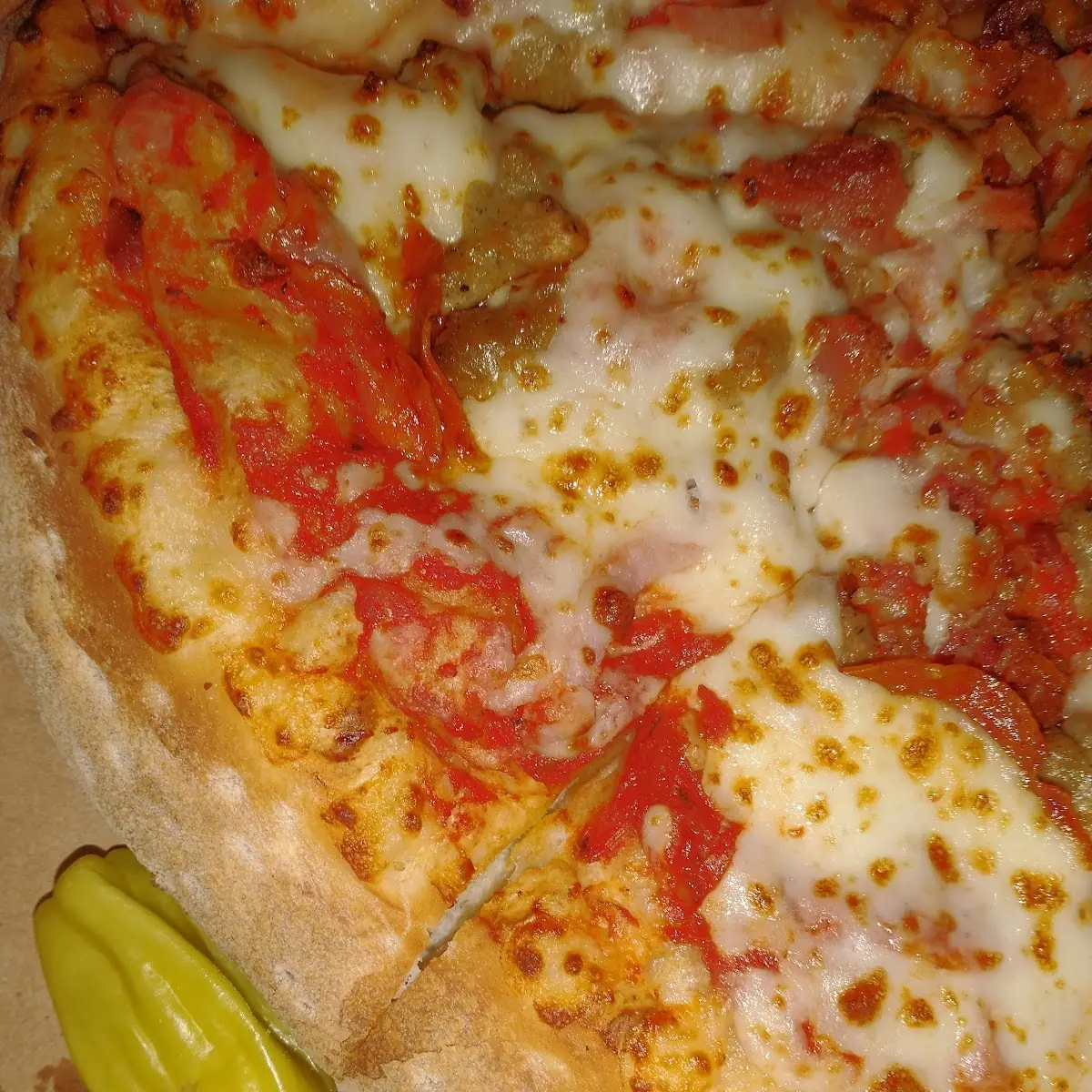 Detroit Pizza with Pepperoni