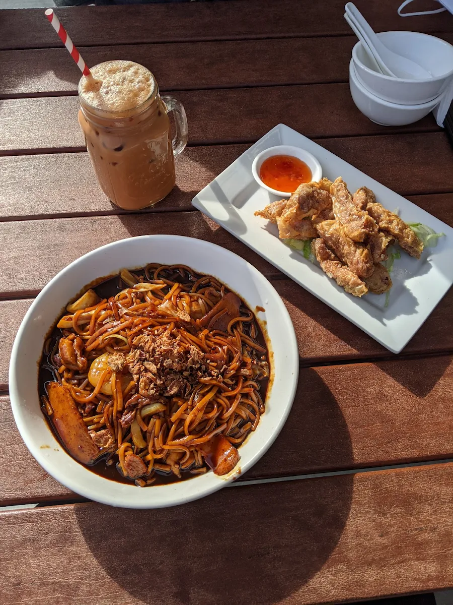 Mee Goreng, Straits Cafe Malaysian Restaurant