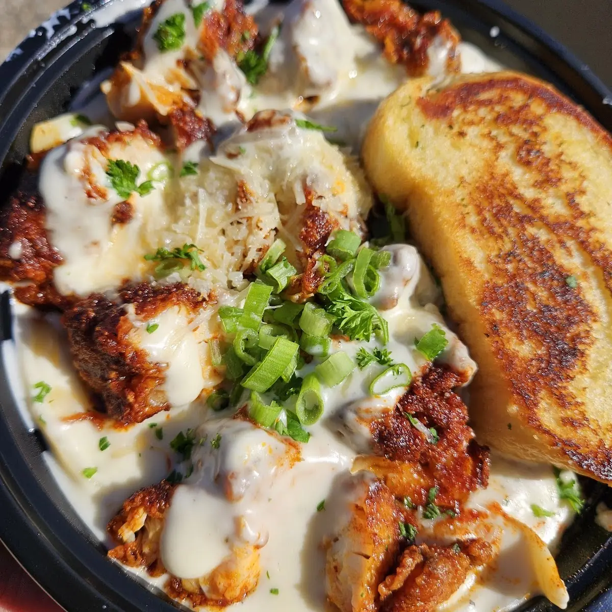 Hot Chicken Alfredo