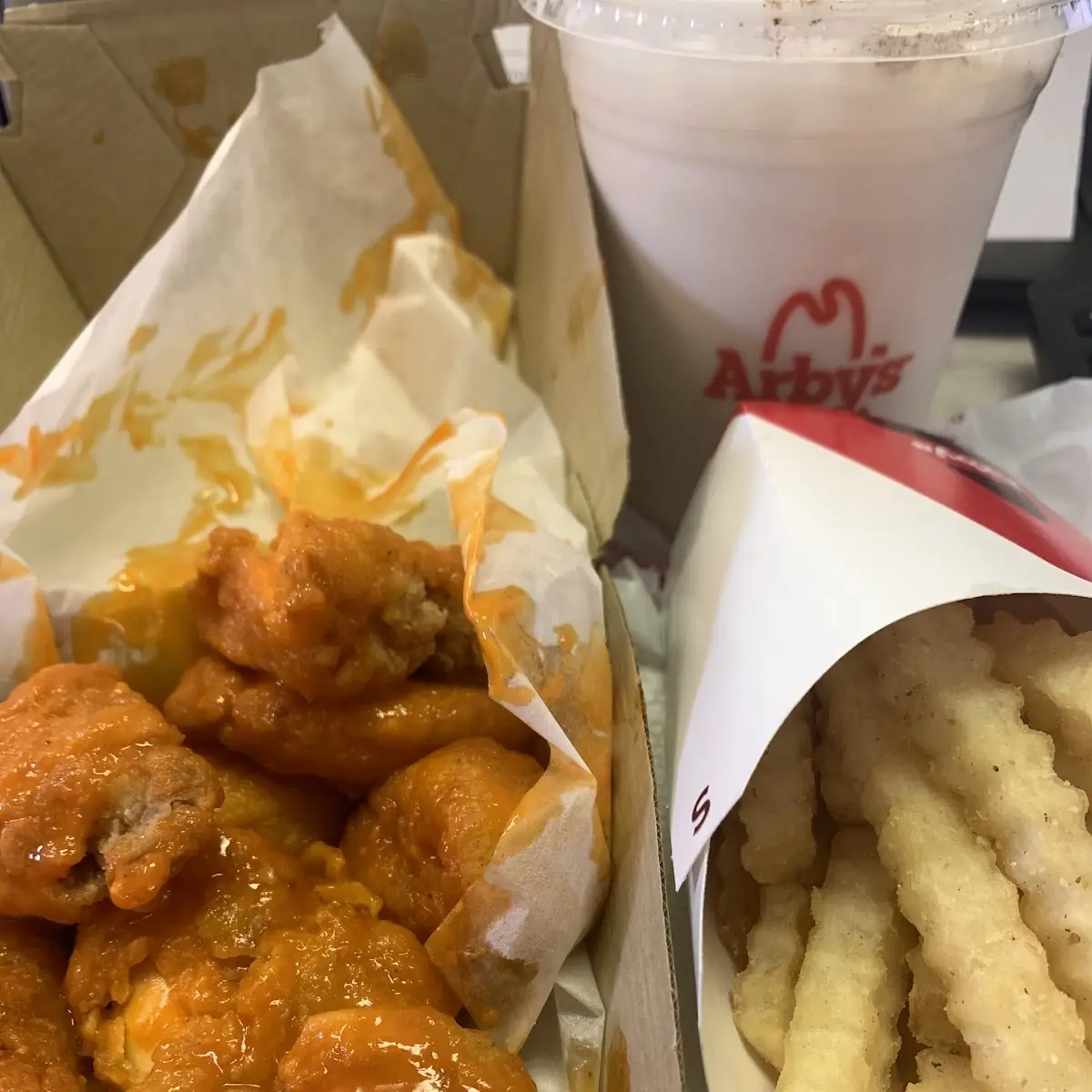 Arby’S Hot Wings and Fries