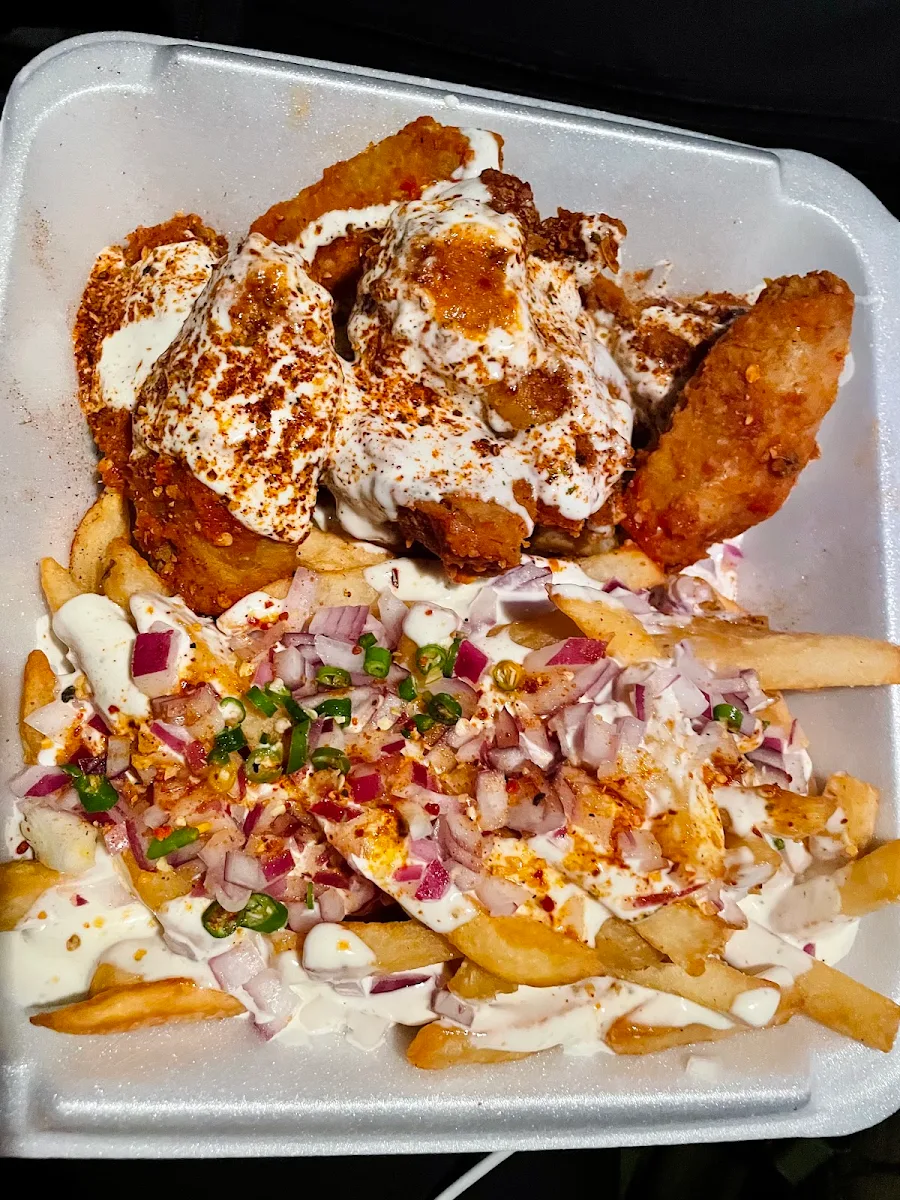 Chili Onion Fries, Wow! Wing House