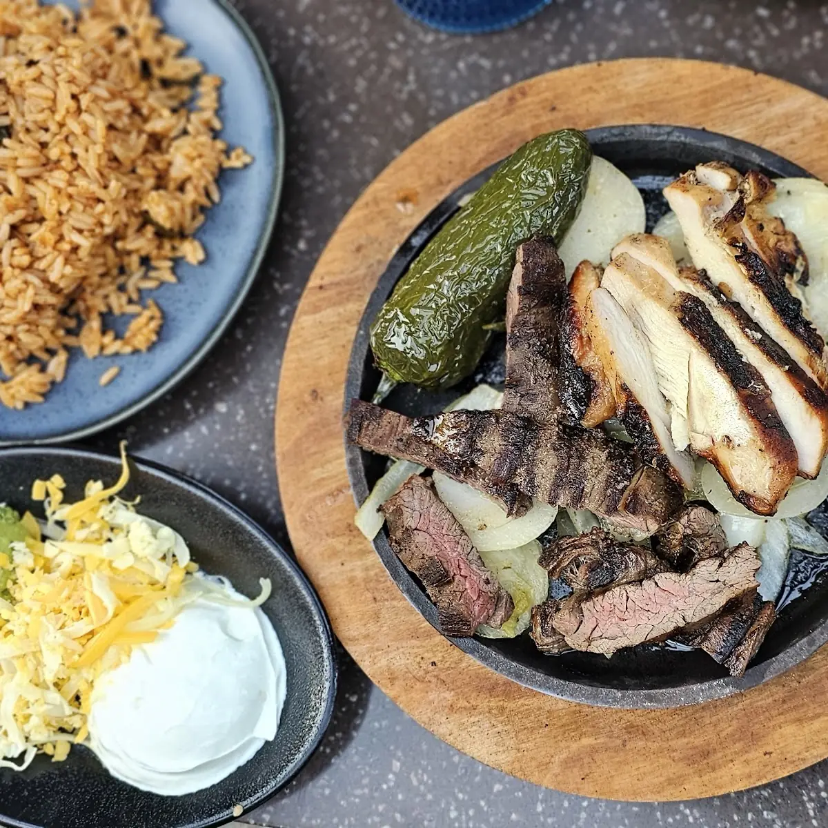 Beef & Chicken Fajitas