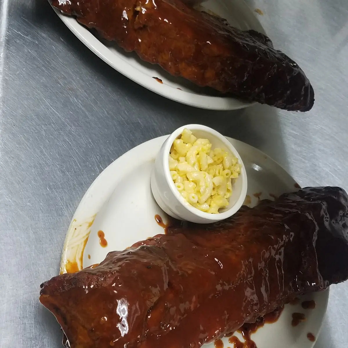 Full Rack of Ribs with Mac and Cheese