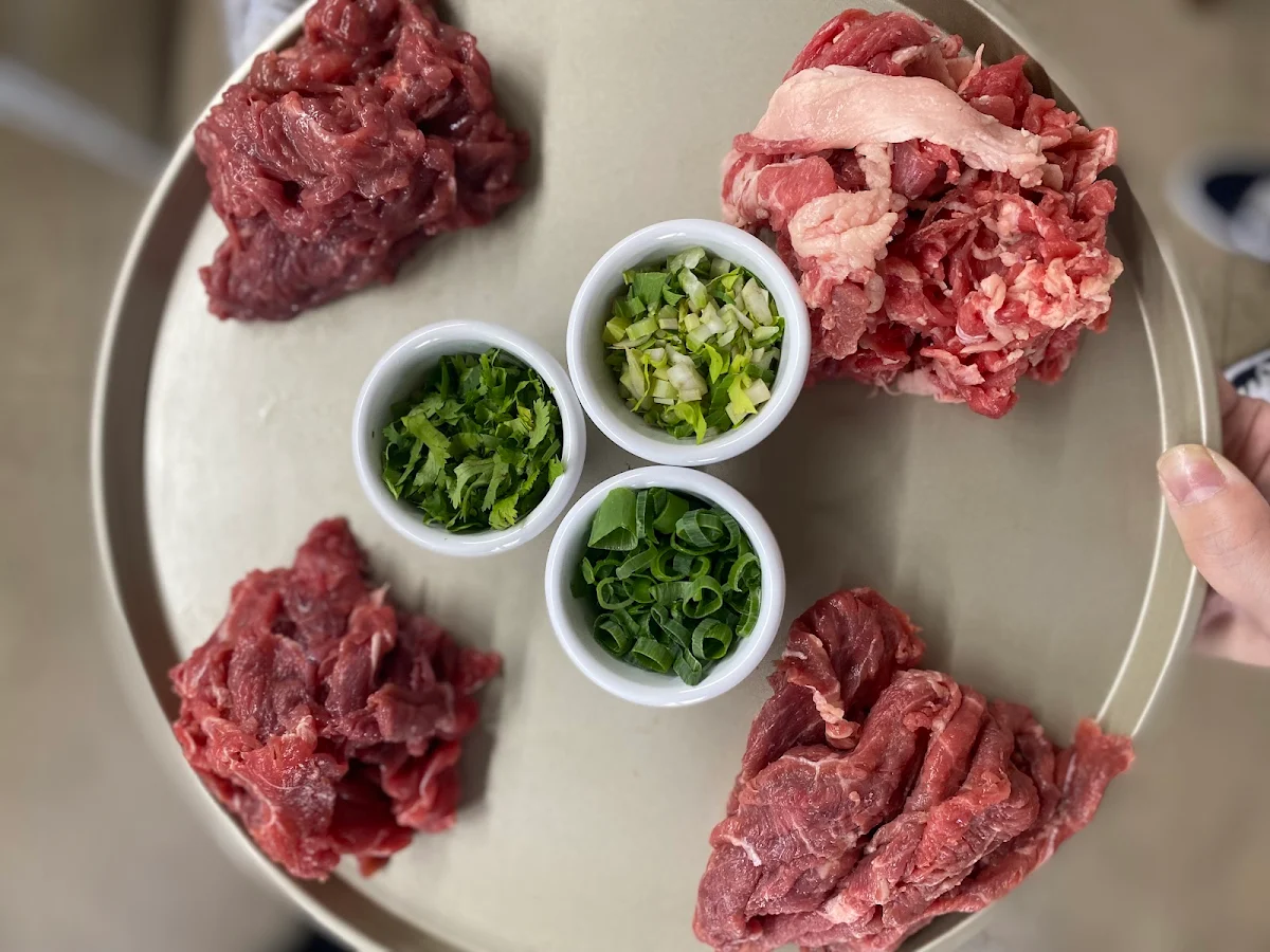 Highlights, The New Hotpot 醉牛