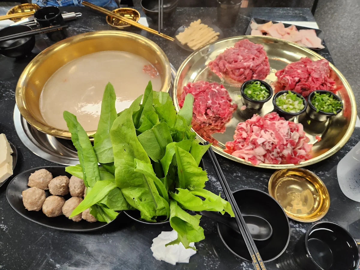 Highlights, The New Hotpot 醉牛
