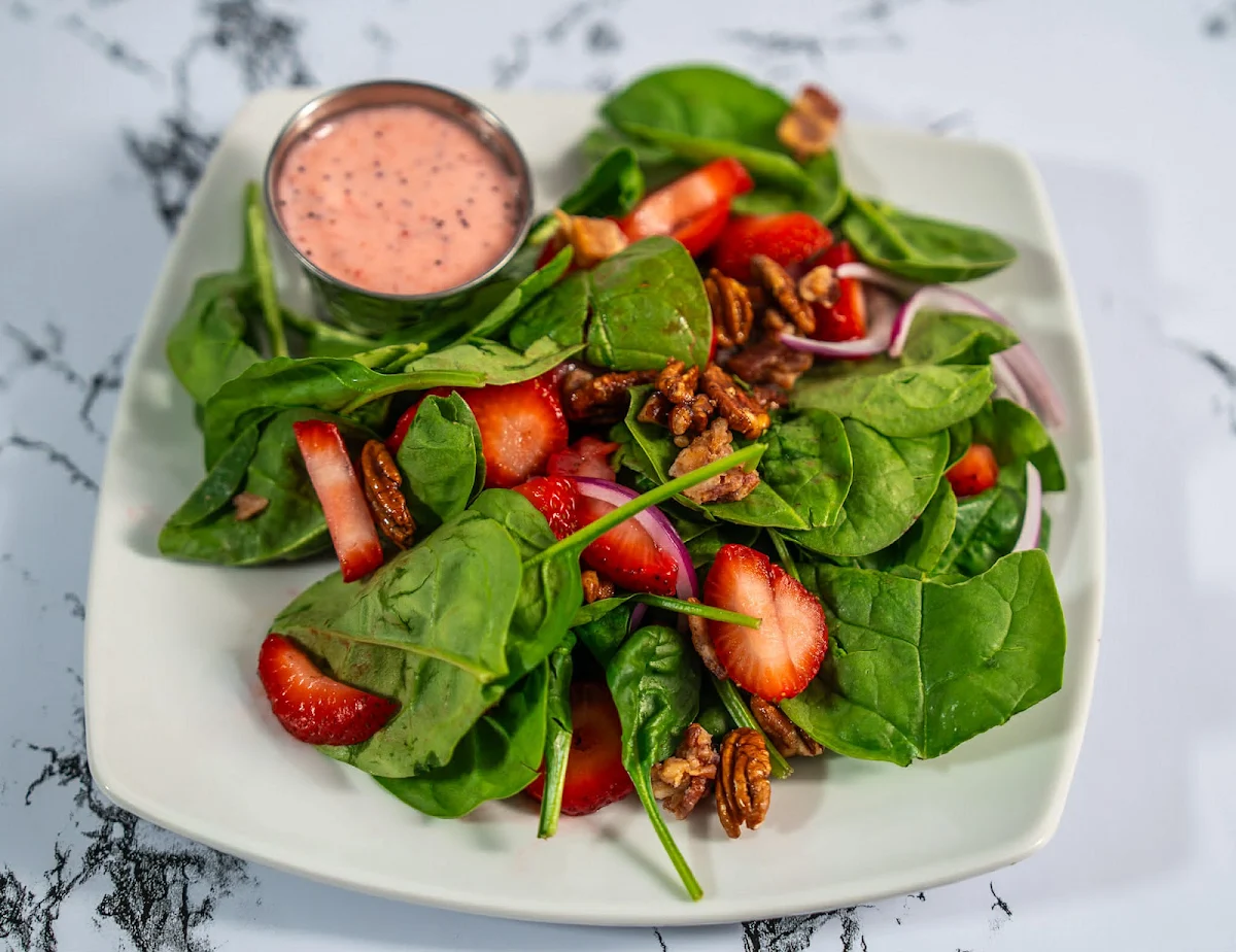 Pecan Strawberry Spinach Salad